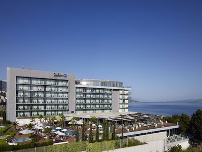 Radisson Blu Resort Daypass Image