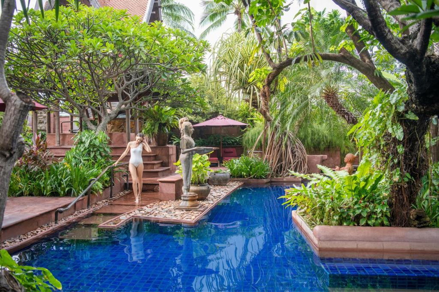 Sheraton Grande Sukhumvit Image