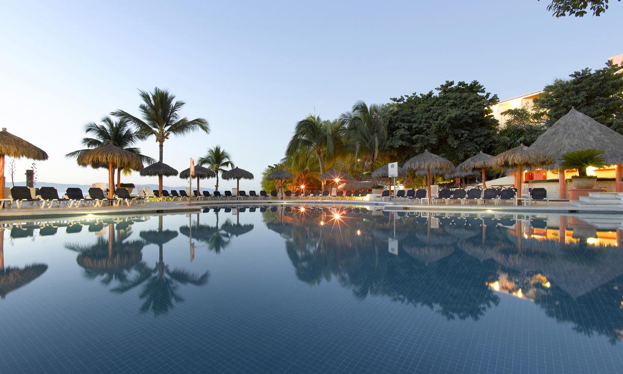 Grand Palladium Vallarta Resort and Spa Daypass Image