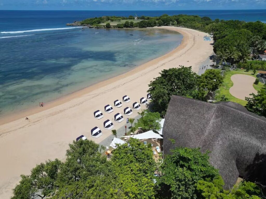 Le Bleu by K Club Image