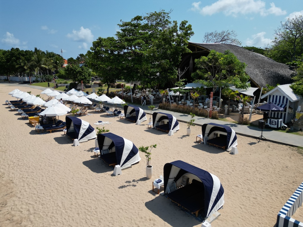 Le Bleu by K Club Image