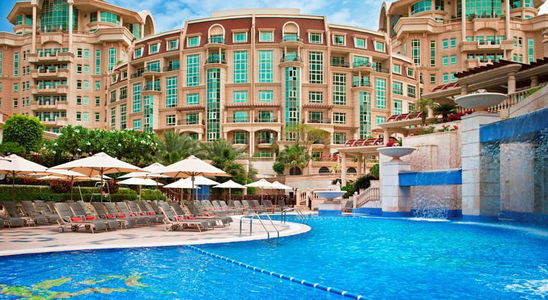 Swissôtel Al Murooj Dubai Daypass Image