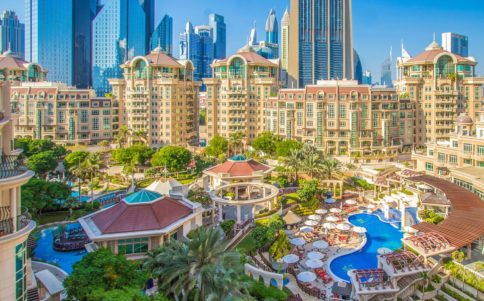 Swissôtel Al Murooj Dubai Image