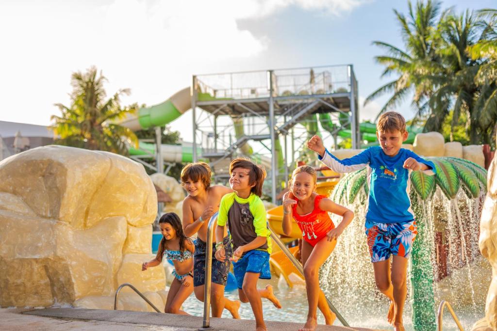 Sandos Caracol Nature Resort & Water Park Image