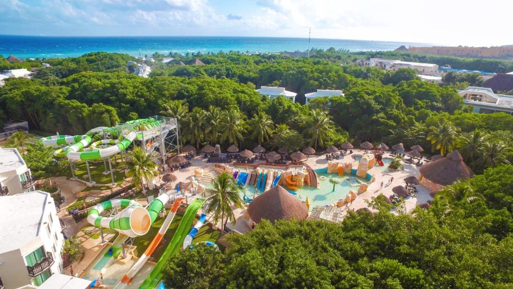Sandos Caracol Nature Resort & Water Park Image