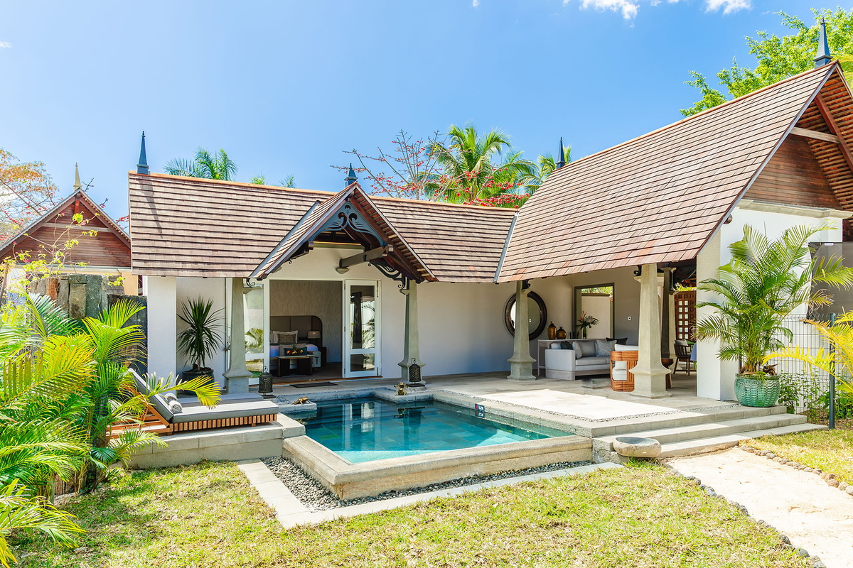 Maradiva Villas Resort and Spa Daypass Image