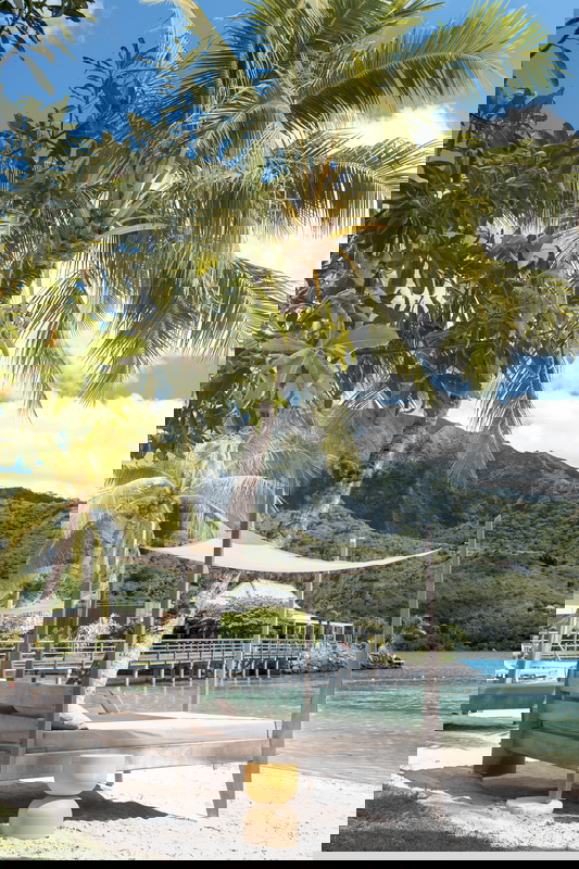 Cook’s Bay Hotel and Suites Image