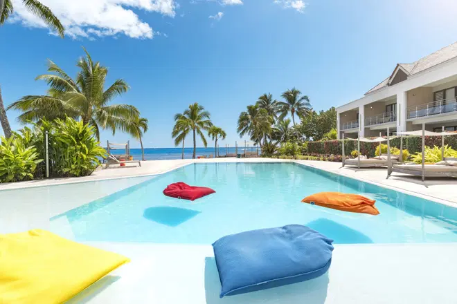 Cook’s Bay Hotel and Suites Image