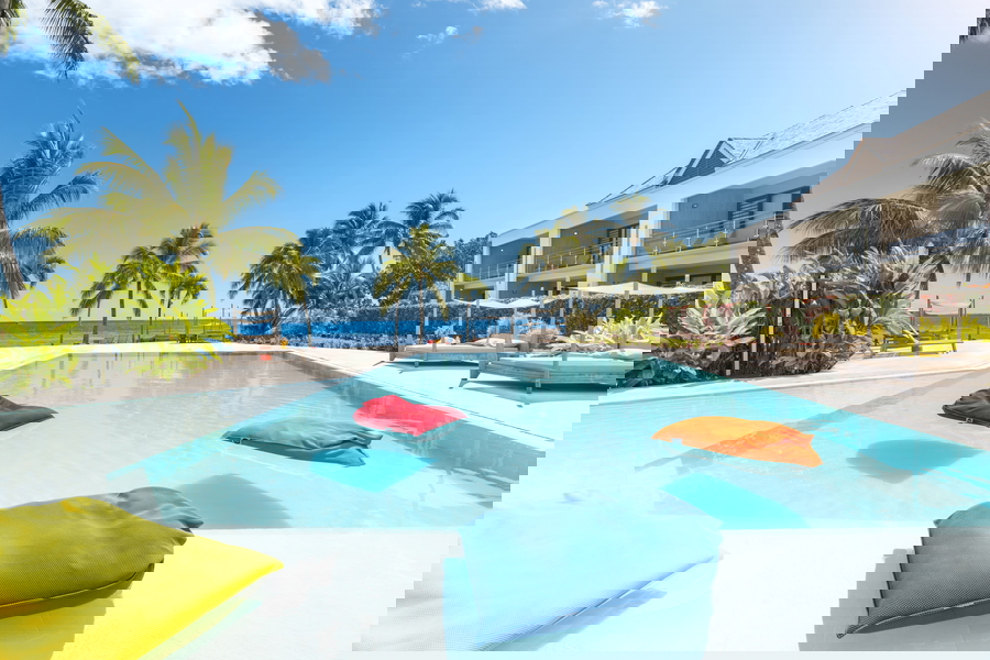 Cook’s Bay Hotel and Suites Image