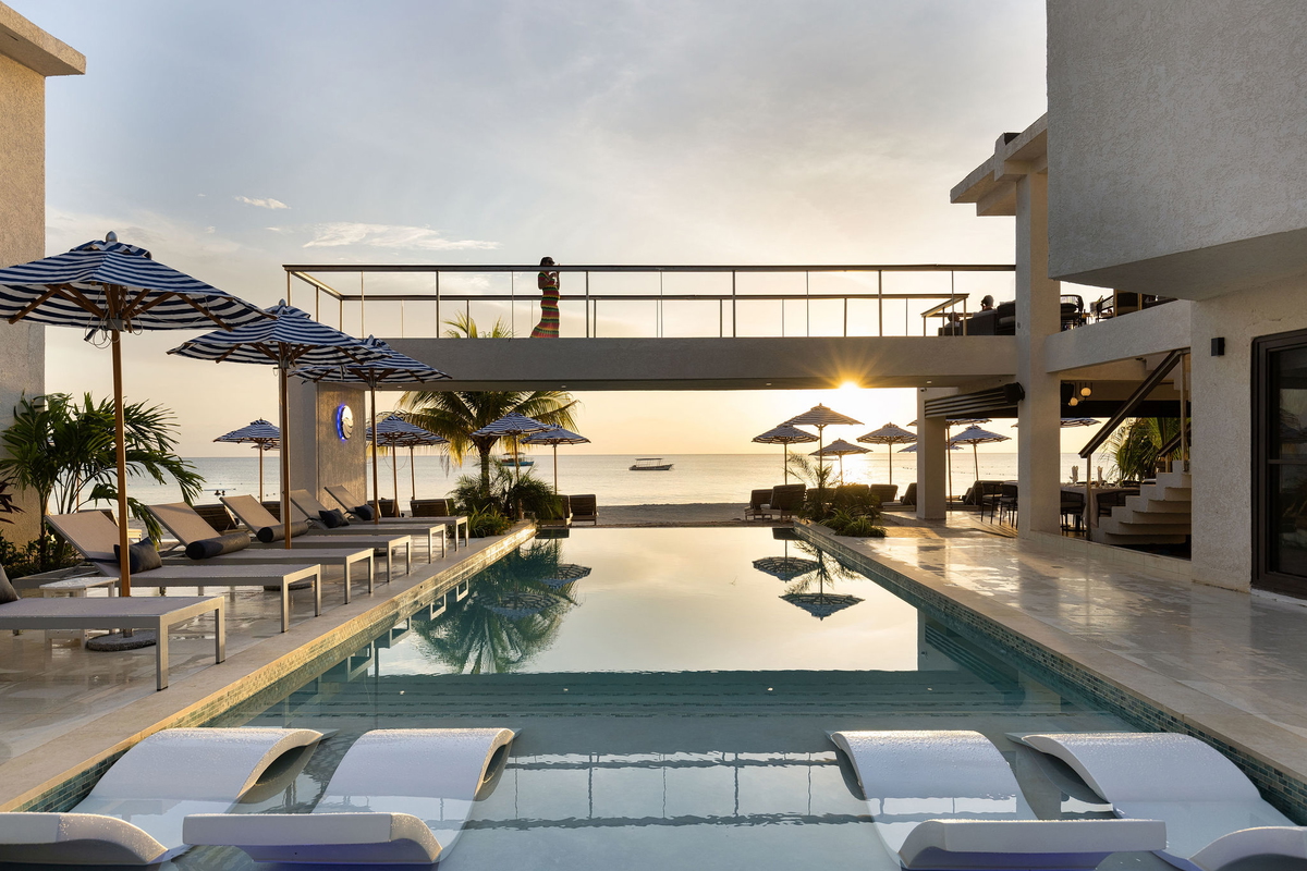 Negril Footeprints Hotel Image
