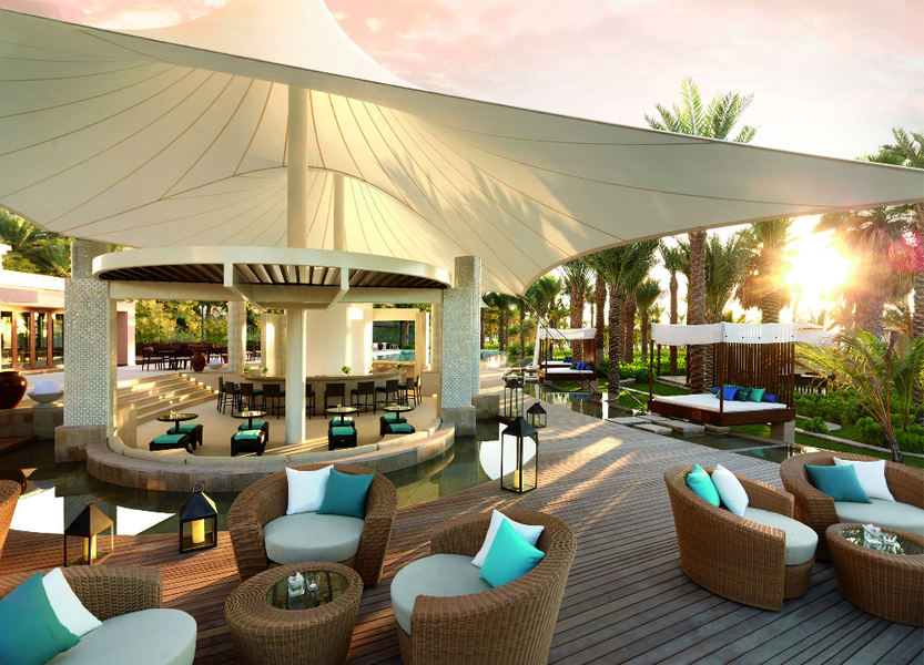 La Baie Lounge at The Ritz-Carlton Dubai Daypass Image