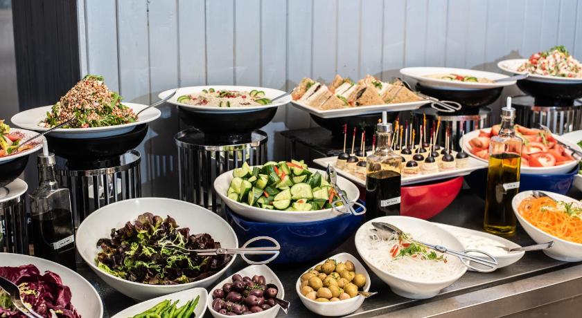 BM Beach Hotel Image