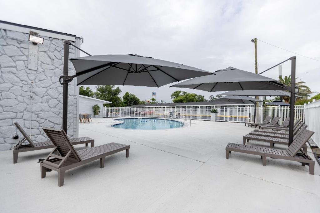 OneWay Brunswick Image