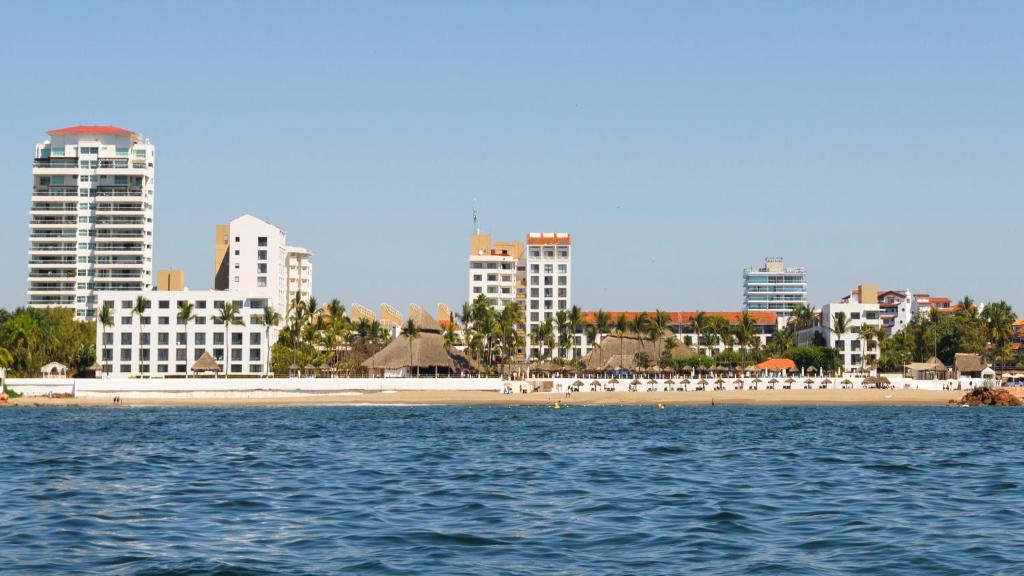 Melia Puerto Vallarta Daypass Image