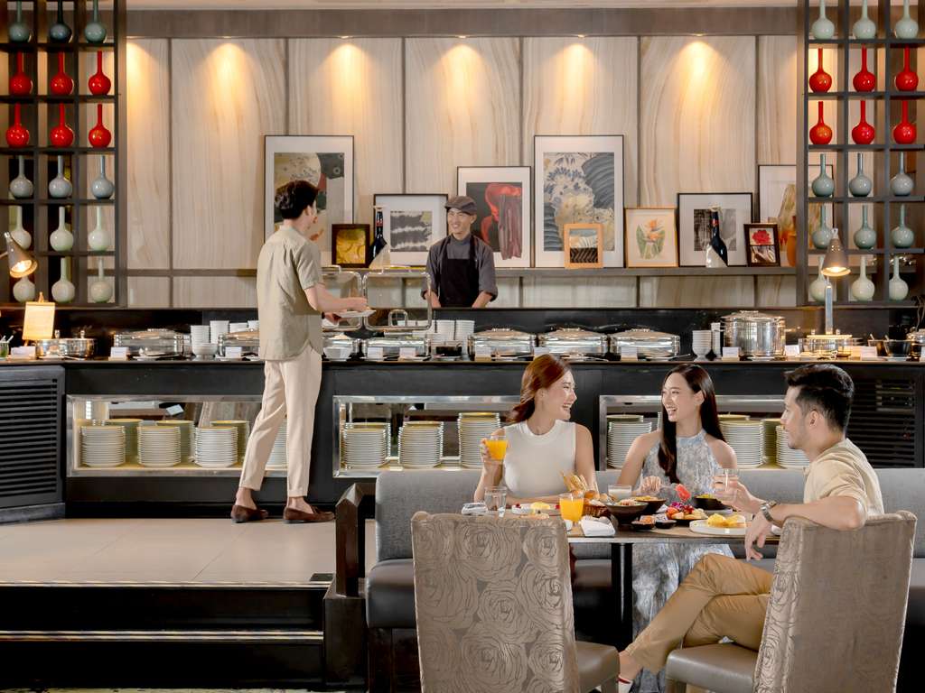 Grand Mercure Bangkok Atrium Image