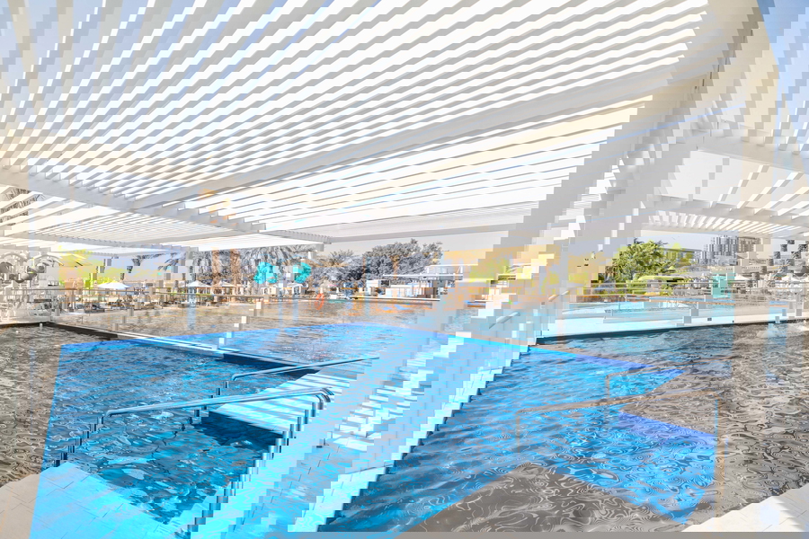 DoubleTree by Hilton Jumeirah Daypass Image